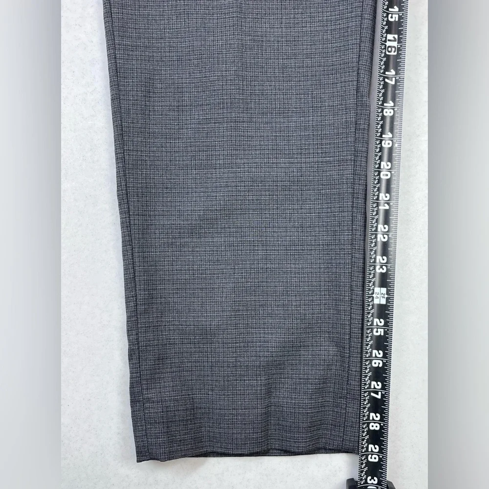 Express Men’s Gray Slim Fit Pants. Tag Size 34/30. 98% Wool